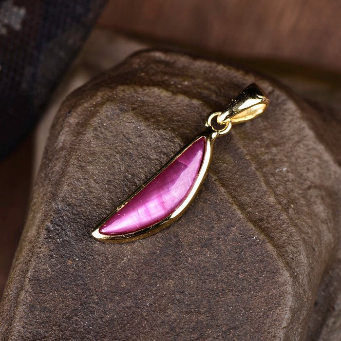 Colgante de rubí natural exclusivo sin reserva Una creación de precisión geológica y paciencia.- 2.46 g — foto 4