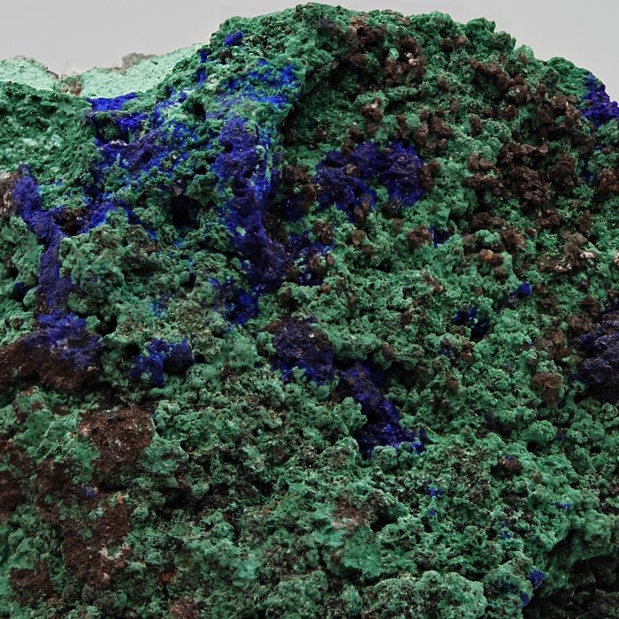 Rara malaquita verde con azurita azul, Grecia Cristales sobre matriz - Altura: 96 mm - Ancho: 59 mm- 249 g — foto 2