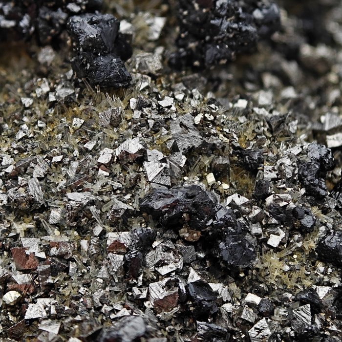 Cuarzo esfalerita negra sobre pirita dorada y cuarzos, Rumanía Cristales sobre matriz - Altura: 85 mm - Ancho: 70 mm- 301 g — foto 3