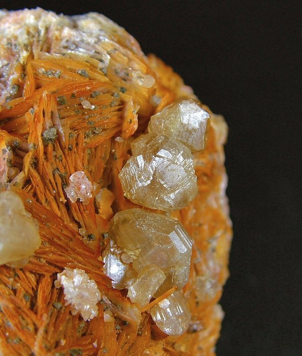 CW1901 Cerusita sobre Barita Cristales sobre matriz - Altura: 102 mm - Ancho: 99 mm- 810 g - (1) — foto 8