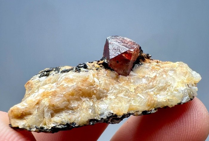 Zircón Cristal sobre matriz - Altura: 40 mm - Ancho: 25 mm- 11.8 g - (1) — foto 6