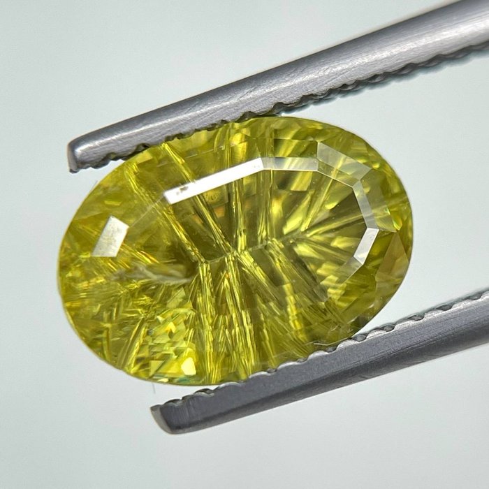 Amarillo, Verde Esfena - 2.60 ct - IGI Certificado — foto 4