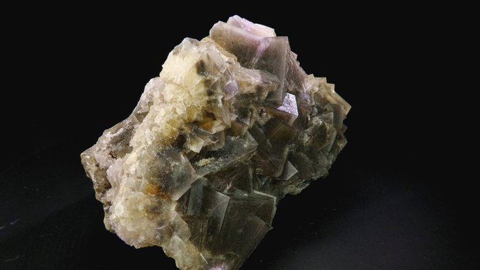 Fluorita (zonada) - Arbouet, Pirineos, Francia - Altura: 15.2 cm - Ancho: 10 cm- 1625 g — foto 5