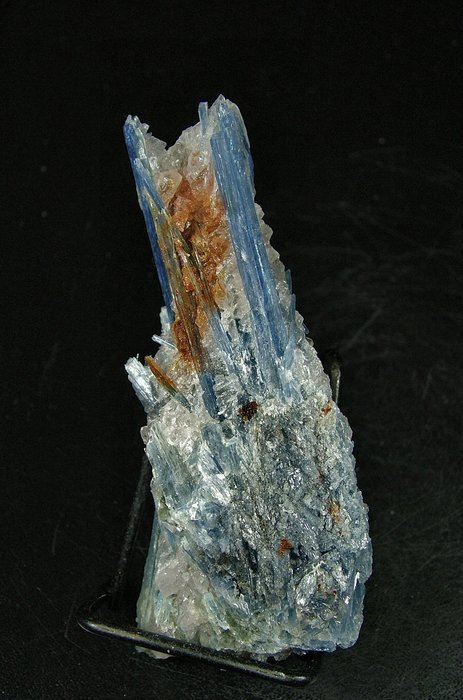 CW1992 Colorata cianita Cristales sobre matriz - Altura: 112 mm - Ancho: 33 mm- 140 g - (1) — foto 5