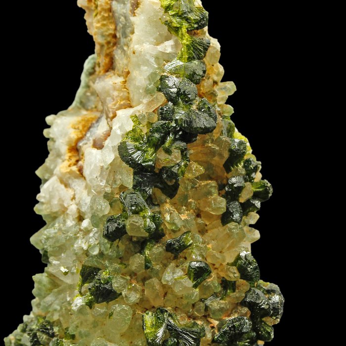 Epidota con cristales de cuarzo Cristales - Altura: 8.7 cm - Ancho: 3.6 cm- 65 g — foto 6