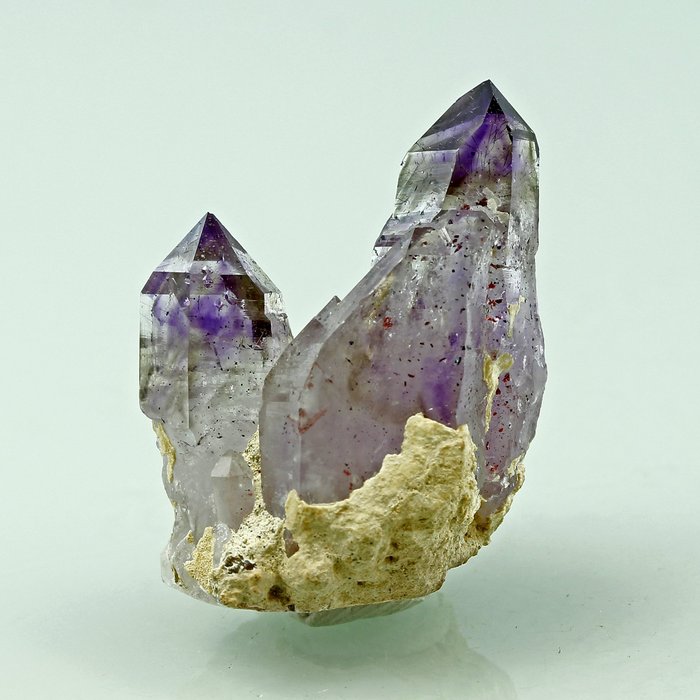 Amatista con inclusiones fantasma y hematita Cristales sobre matriz - Altura: 3.9 cm - Ancho: 2.5 cm- 30 g — foto 5