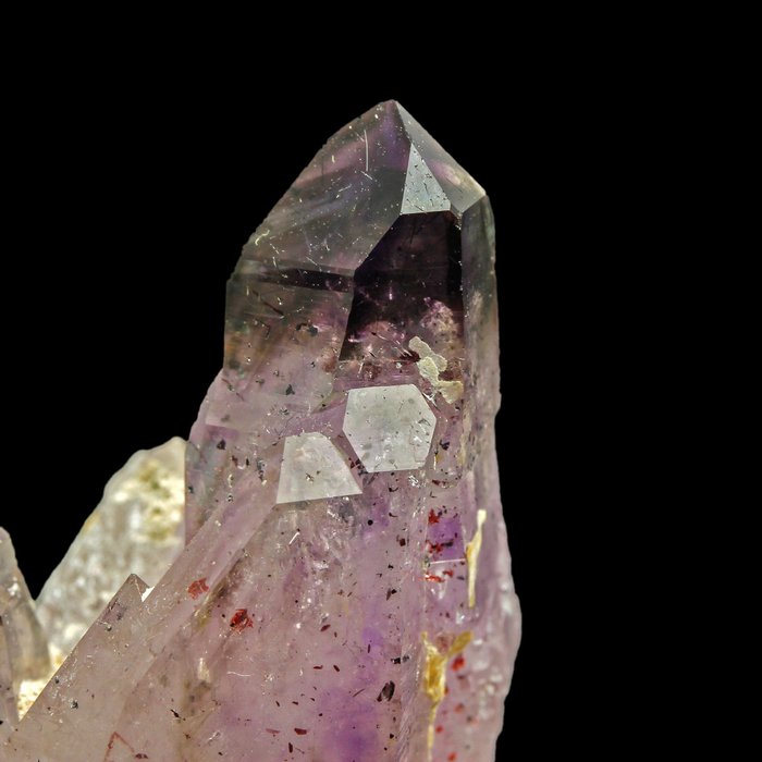 Amatista con inclusiones fantasma y hematita Cristales sobre matriz - Altura: 3.9 cm - Ancho: 2.5 cm- 30 g — foto 6