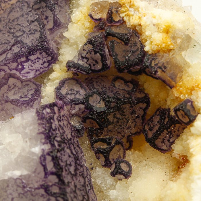 Código QR fluorita Cristales - Altura: 7.7 cm - Ancho: 5.7 cm- 157 g — foto 2